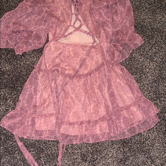 Selfie Leslie Dress - Picture 3 of 4